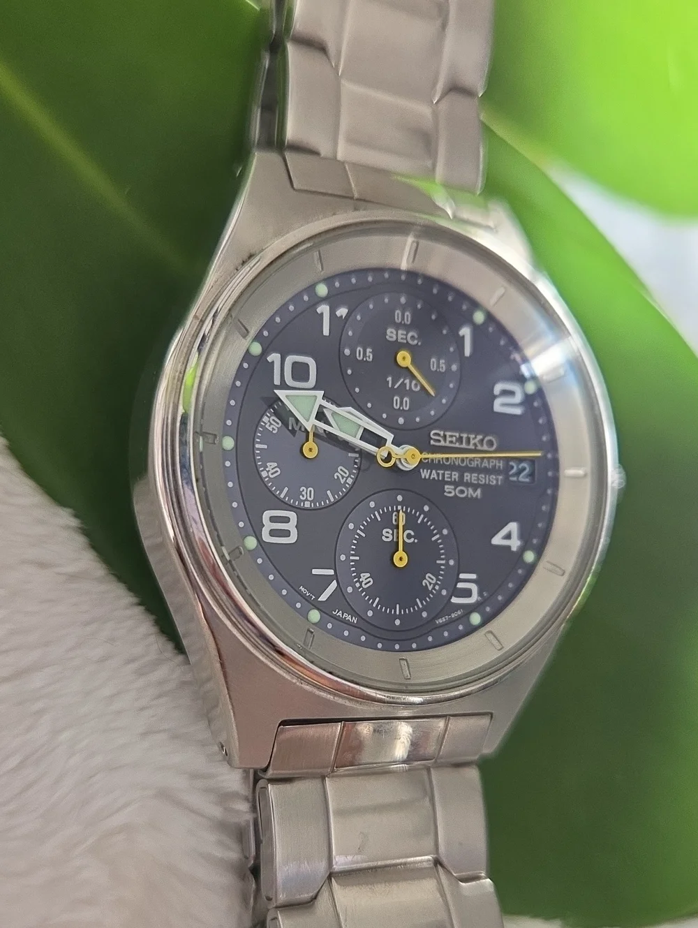 Seiko Men's V657-9039 Chronograph Watch.